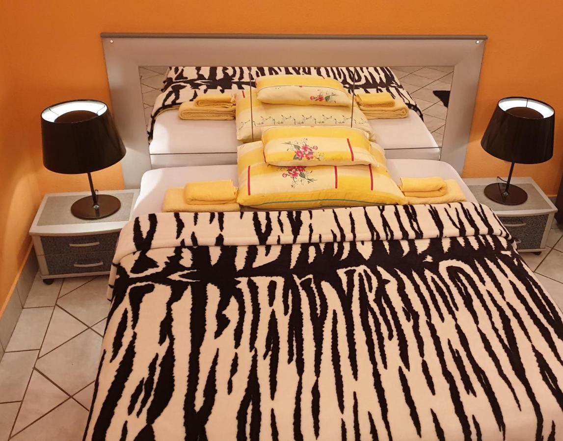 Apartment In The Center Of Budapest -Free Garage Parking Ngoại thất bức ảnh