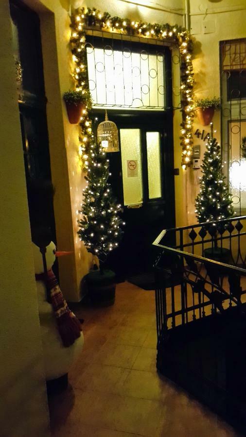 Apartment In The Center Of Budapest -Free Garage Parking Ngoại thất bức ảnh
